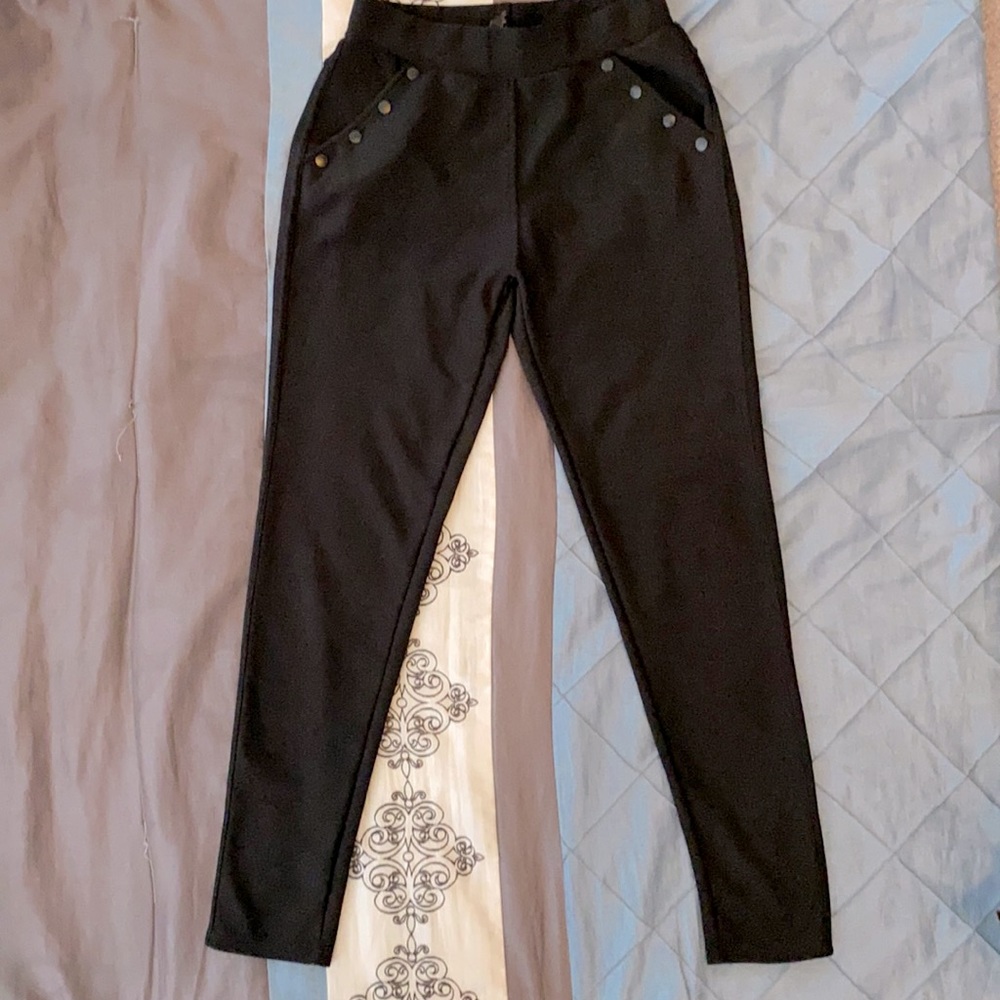 Indero black stretch skinny knit jeggings.  S/M